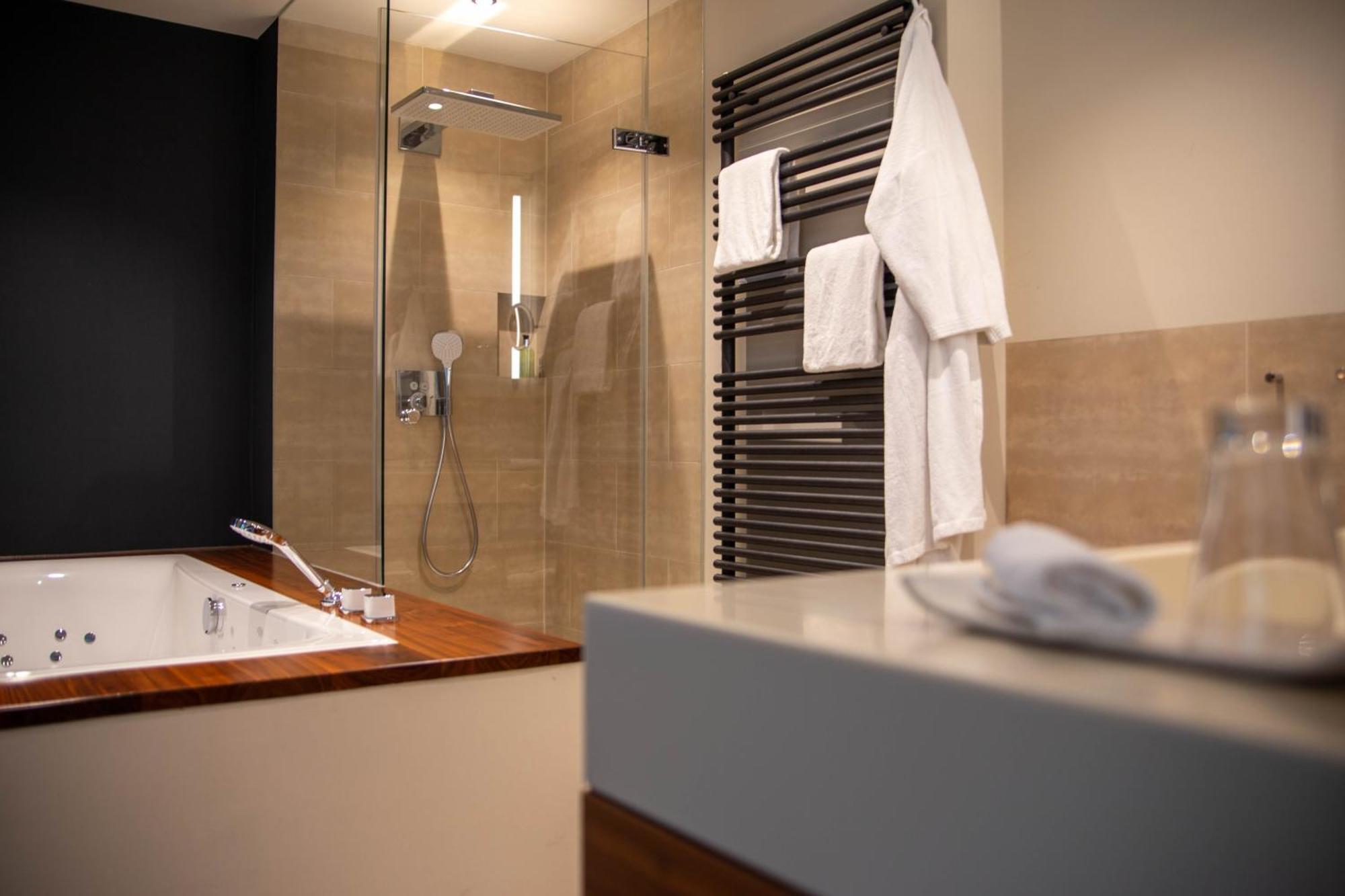 שווצינגן Seehotel Ketsch מראה חיצוני תמונה