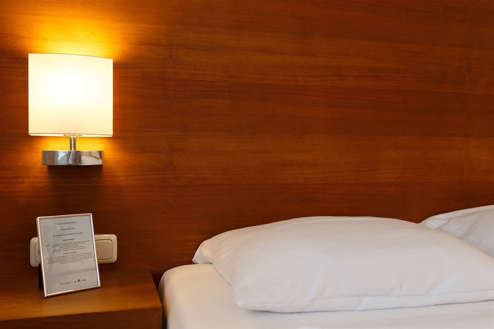 שווצינגן Seehotel Ketsch מראה חיצוני תמונה