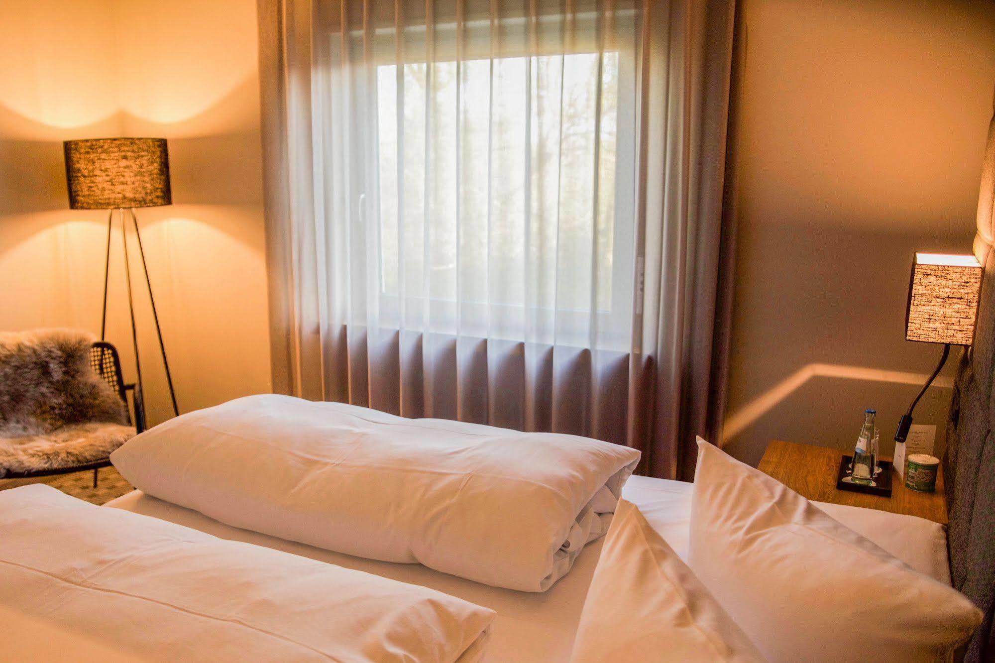 שווצינגן Seehotel Ketsch מראה חיצוני תמונה