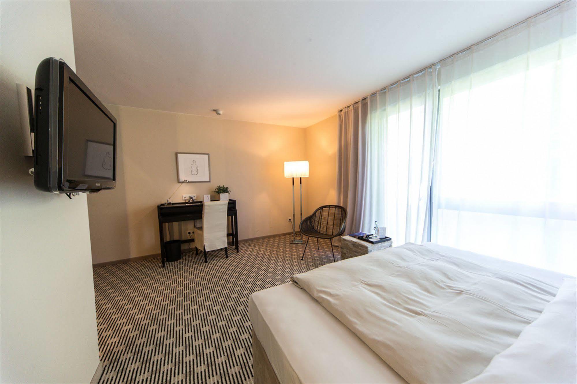 שווצינגן Seehotel Ketsch מראה חיצוני תמונה