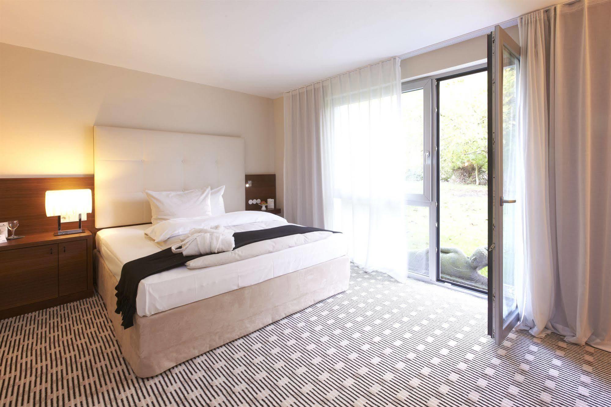 שווצינגן Seehotel Ketsch מראה חיצוני תמונה
